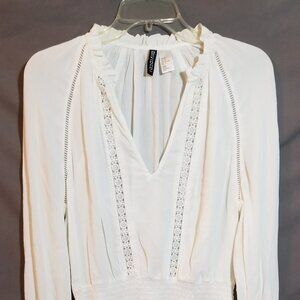 H&M DIVIDED, LONG SLEEVE, TEXTURED, SMOCKED-WAIST TOP, TEXTURED, CREAM.